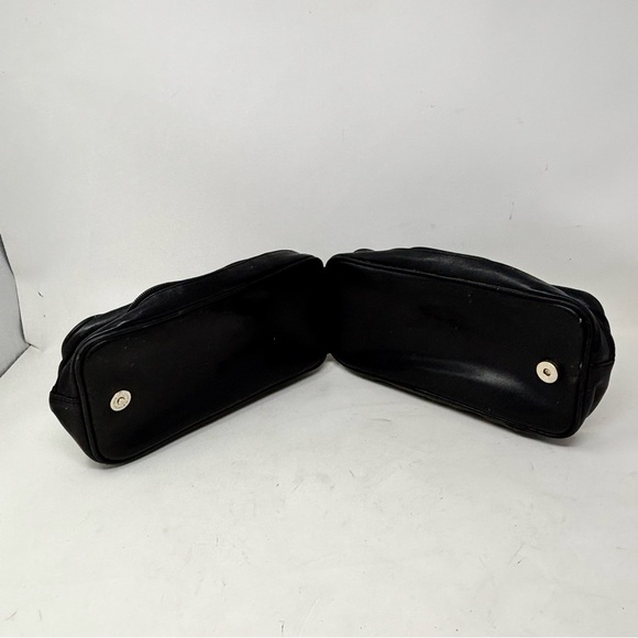 BROOKSTONE Men’s Black Leather Double Compartment Toiletry Dopp Bag 8” X 4” X 4” - Picture 5 of 9